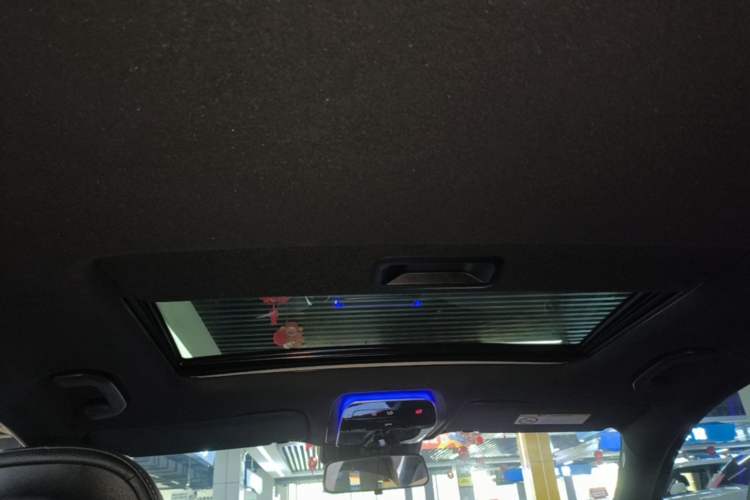 Used Mercedes-Benz C-Class 2024 C 200 L Sport Edition Headliner
