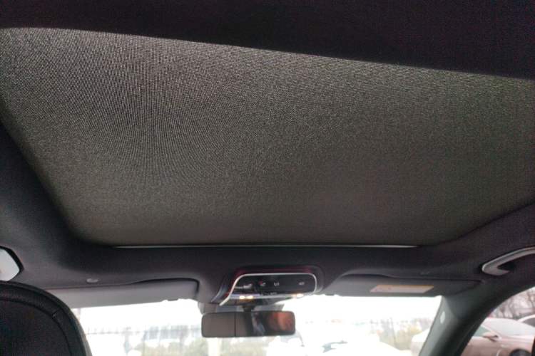 Used Mercedes-Benz C-Class 2024 Facelift C 260 L Night Edition Sport Version Headliner