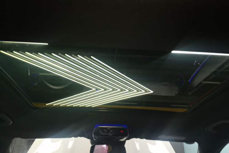 Used Mercedes-Benz C-Class 2024 Restyled C 260 L 4MATIC Sport Edition Headliner