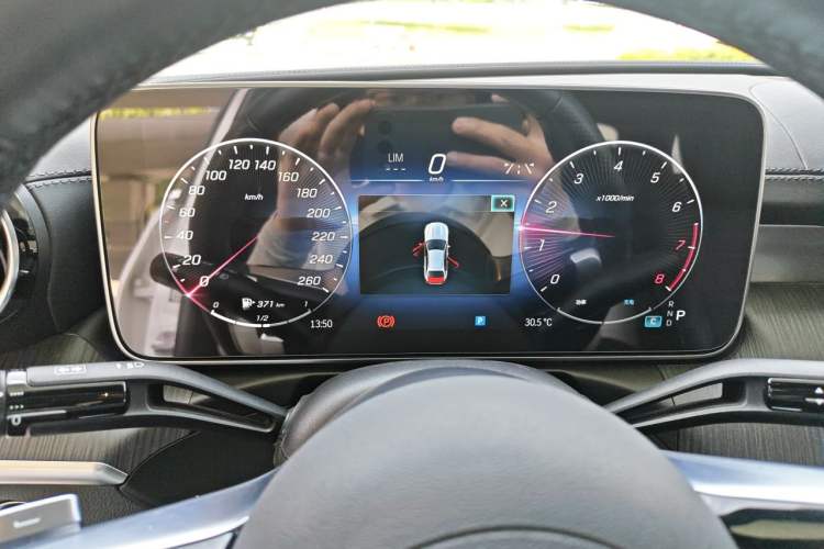 Used Mercedes-Benz C-Class 2024 C 200 L Sport Edition Instrument Cluster