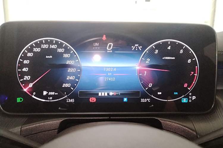 Used Mercedes-Benz C-Class 2024 Restyled C 200 L Sport Edition Instrument Cluster