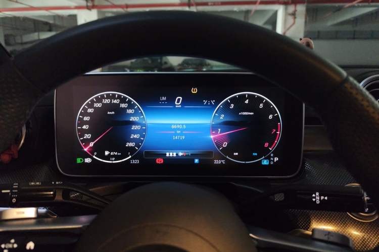 Used Mercedes-Benz C-Class 2024 Facelifted C-Class 260 L Night Edition Sports Version Instrument Cluster