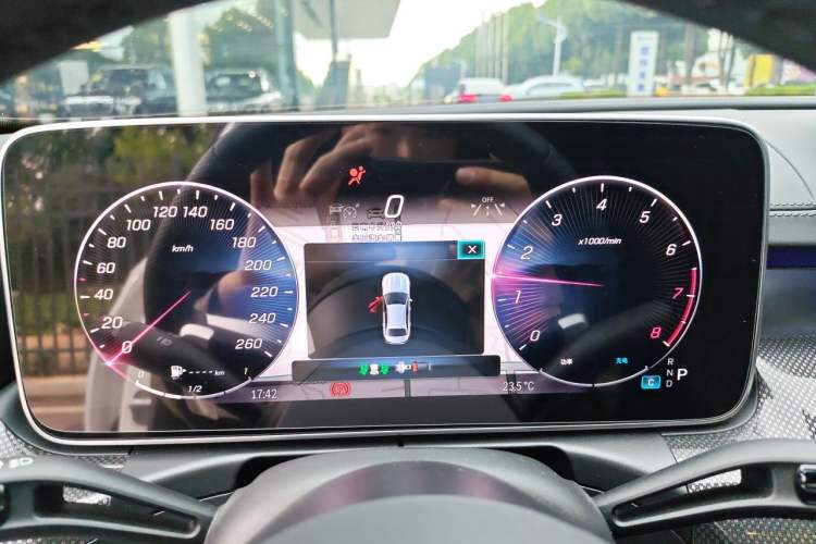 Used Mercedes-Benz C-Class 2024 Restyled C-Class 260 L Sport Edition Instrument Cluster