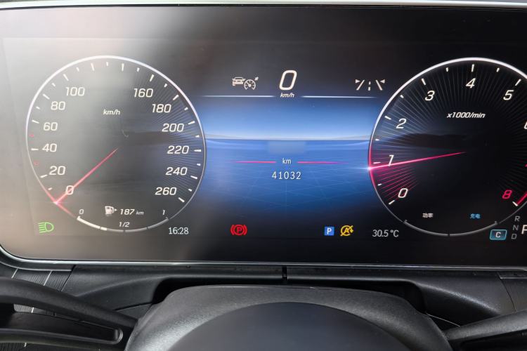 Used Mercedes-Benz C-Class 2024 Second Facelift C 260 L Sport Edition Instrument Cluster