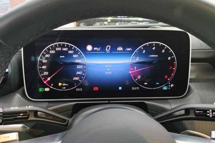 Used Mercedes-Benz C-Class 2024 Second Facelift C 260 L 4MATIC Sport Edition Instrument Cluster