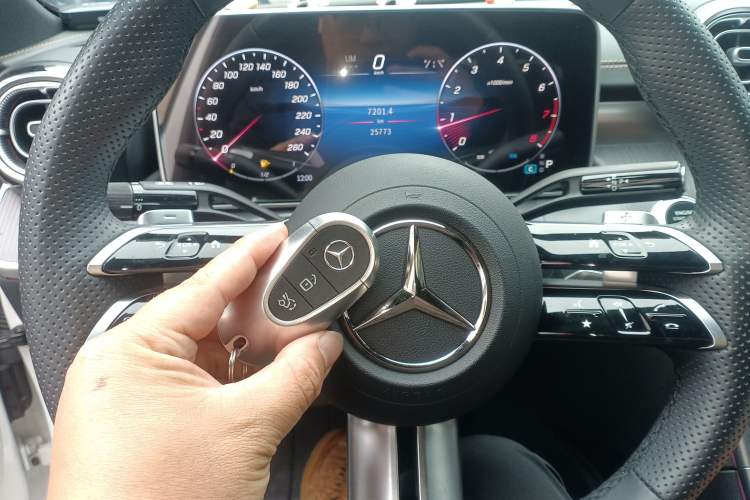 Used Mercedes-Benz C-Class 2024 Second Facelift C 260 L Sport Edition Interior 1