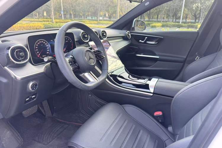 Used Mercedes-Benz C-Class 2024 C 200 L Sport Edition Interior 1
