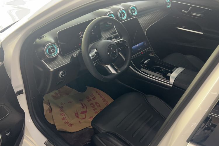 Used Mercedes-Benz C-Class 2024 C 200 L Sport Edition Interior 1