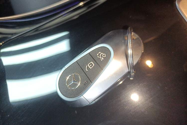 Used Mercedes-Benz C-Class 2024 Second Facelift C 260 L Sport Edition Interior 1