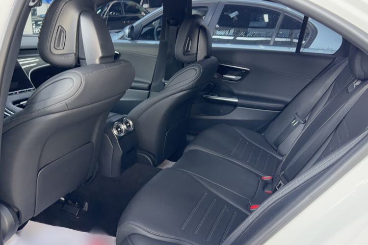 Used Mercedes-Benz C-Class 2024 Restyled C 260 L Sport Edition Interior 1