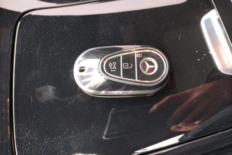 Used Mercedes-Benz C-Class 2024 Facelift C 260 L Night Edition Sport Version Interior 1