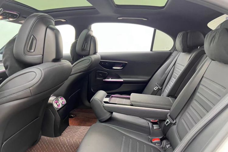 Used Mercedes-Benz C-Class 2024 Restyled C-Class 260 L Sport Edition Interior 10