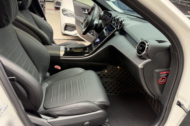 Used Mercedes-Benz C-Class 2024 Restyled C 200 L Sport Edition Interior 11