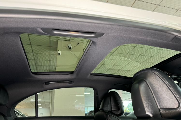Used Mercedes-Benz C-Class 2024 C 260 L Sport Edition Interior 11