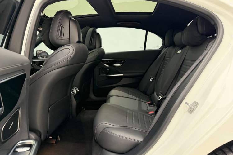 Used Mercedes-Benz C-Class 2024 Second Facelift C 260 L Sport Edition Interior 2