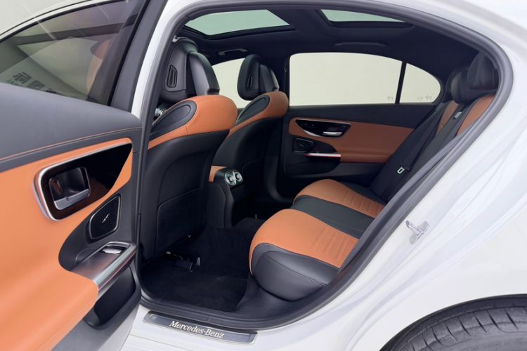 Used Mercedes-Benz C-Class 2024 Restyled C 260 L Sport Edition Interior 2