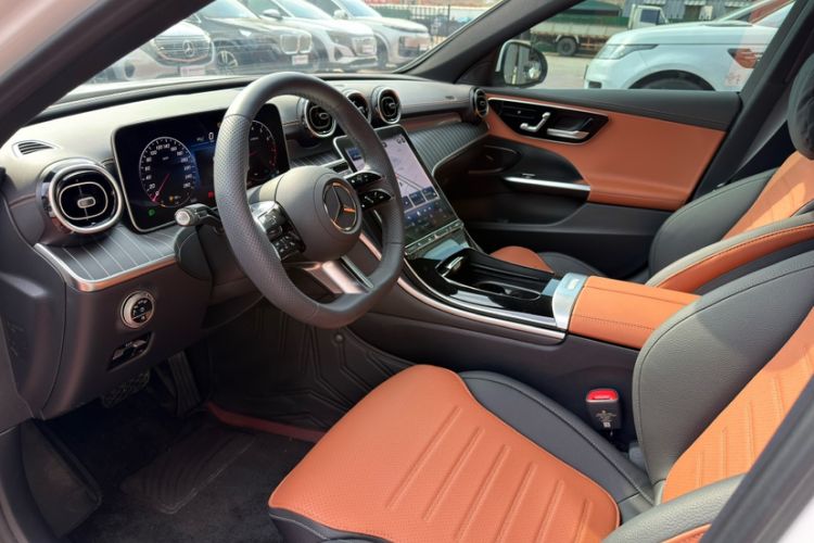 Used Mercedes-Benz C-Class 2024 Restyled C 200 L Sport Edition Interior 2