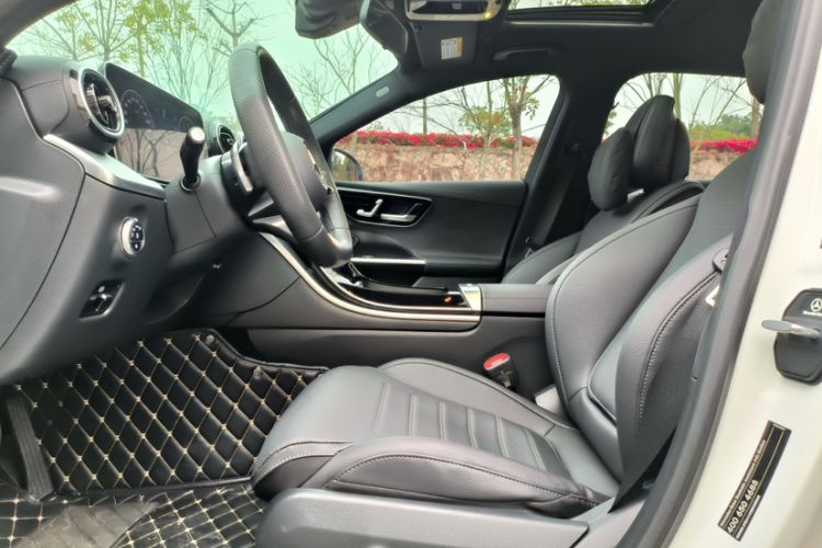 Used Mercedes-Benz C-Class 2024 C 200 L Sport Edition Interior 2