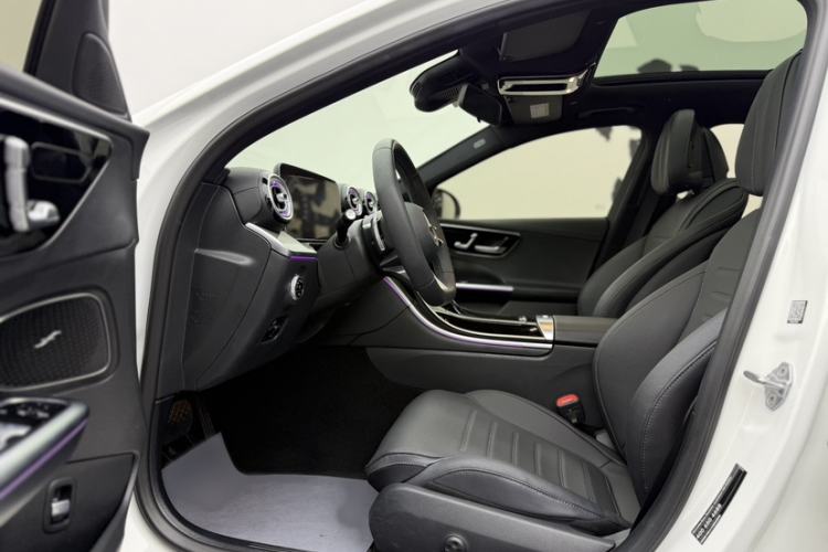 Used Mercedes-Benz C-Class 2024 Second Facelift C 260 L Sport Edition Interior 2