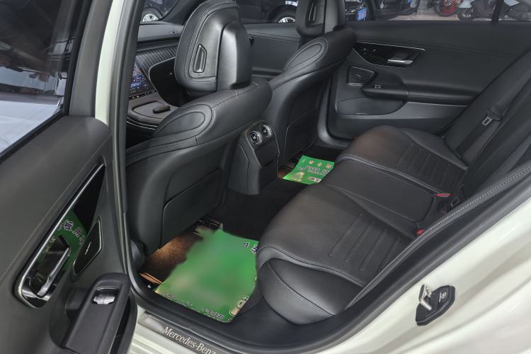 Used Mercedes-Benz C-Class 2024 Second Facelift C 260 L Sport Edition Interior 2