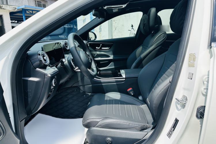 Used Mercedes-Benz C-Class 2024 Restyled C-Class 260 L Sport Edition Interior 2
