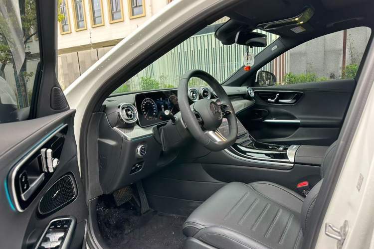 Used Mercedes-Benz C-Class 2024 Restyled C-Class 260 L Sport Edition Interior 2
