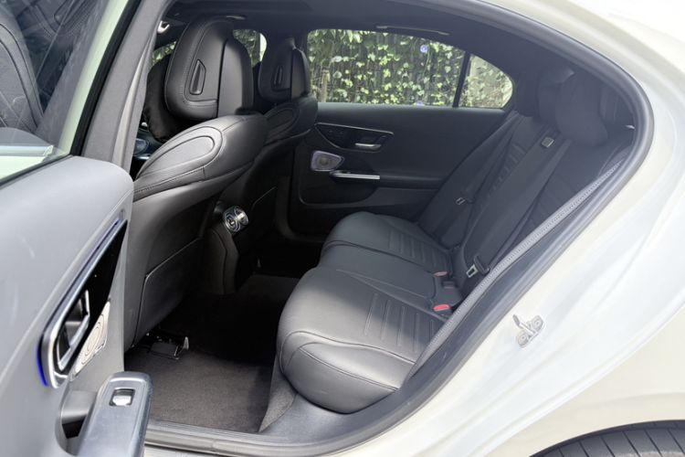 Used Mercedes-Benz C-Class 2024 C 200 L Sport Edition Interior 2