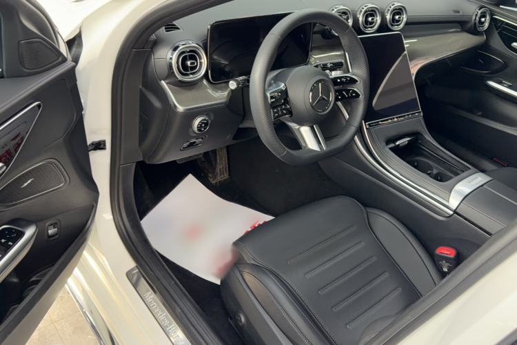 Used Mercedes-Benz C-Class 2024 Restyled C 260 L Sport Edition Interior 2