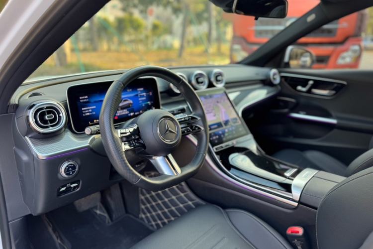 Used Mercedes-Benz C-Class 2024 Restyled C 260 L Sport Edition Interior 3