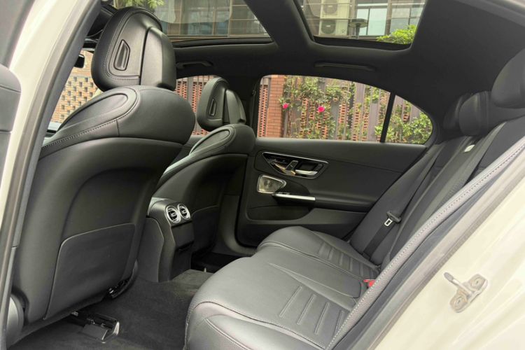 Used Mercedes-Benz C-Class 2024 Facelift C 260 L Night Edition Sport Version Interior 3