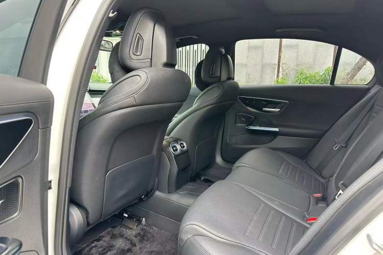 Used Mercedes-Benz C-Class 2024 Restyled C-Class 260 L Sport Edition Interior 3