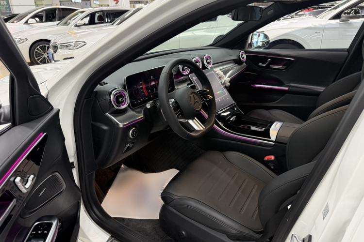Used Mercedes-Benz C-Class 2024 Restyled C-Class 260 L Sport Edition Interior 3