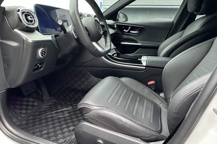 Used Mercedes-Benz C-Class 2024 C 260 L Sport Edition Interior 3