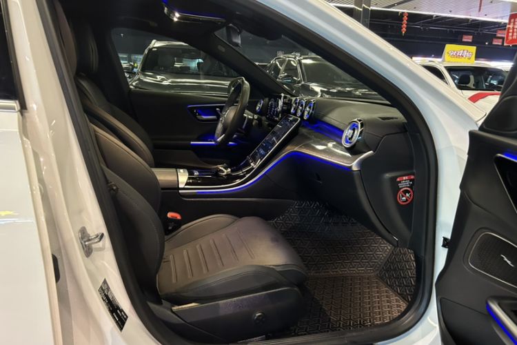 Used Mercedes-Benz C-Class 2024 Restyled C-Class 260 L Sport Edition Interior 3