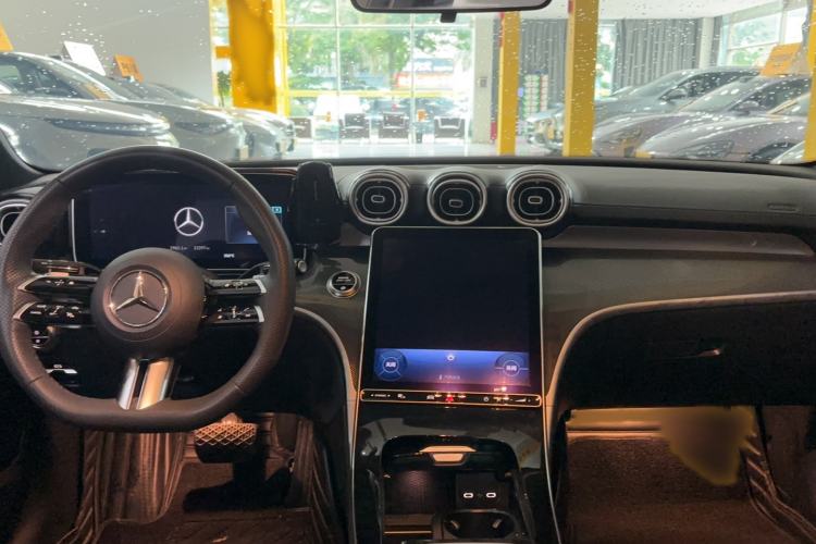 Used Mercedes-Benz C-Class 2024 Restyled C 260 L Sport Edition Interior 3