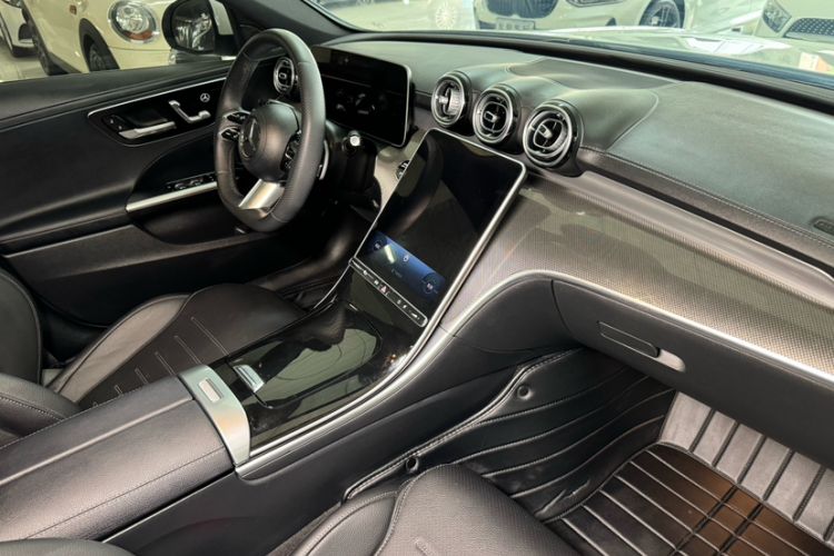Used Mercedes-Benz C-Class 2024 C 260 L Sport Edition Interior 3