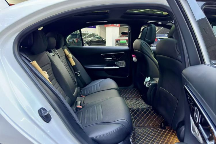 Used Mercedes-Benz C-Class 2024 Facelift C 260 L Night Edition Sport Version Interior 3