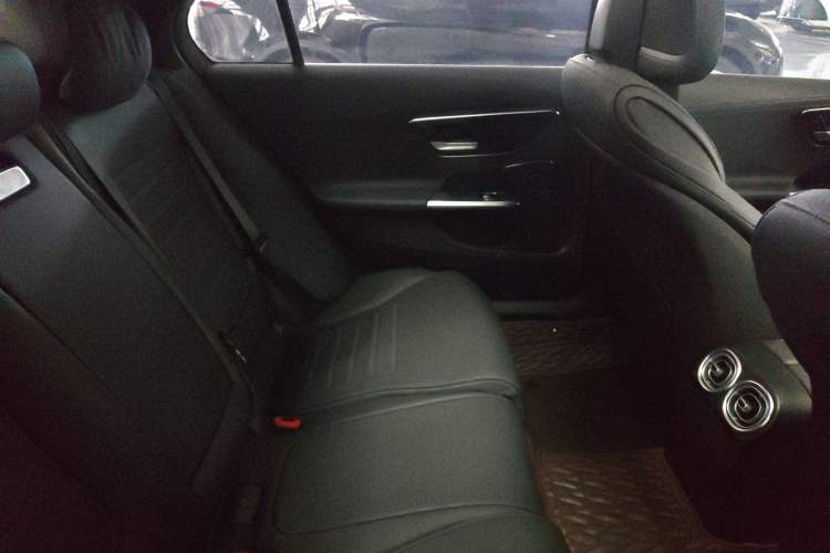 Used Mercedes-Benz C-Class 2024 C 260 L Sport Edition Interior 3