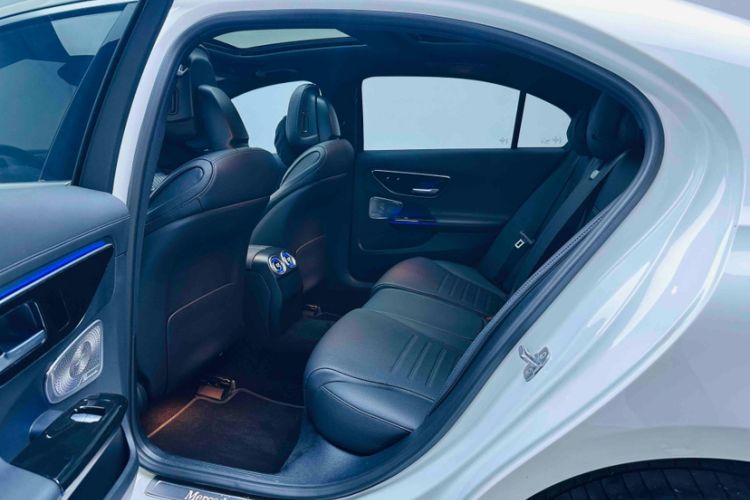 Used Mercedes-Benz C-Class 2024 Restyled C 260 L Sport Edition Interior 4