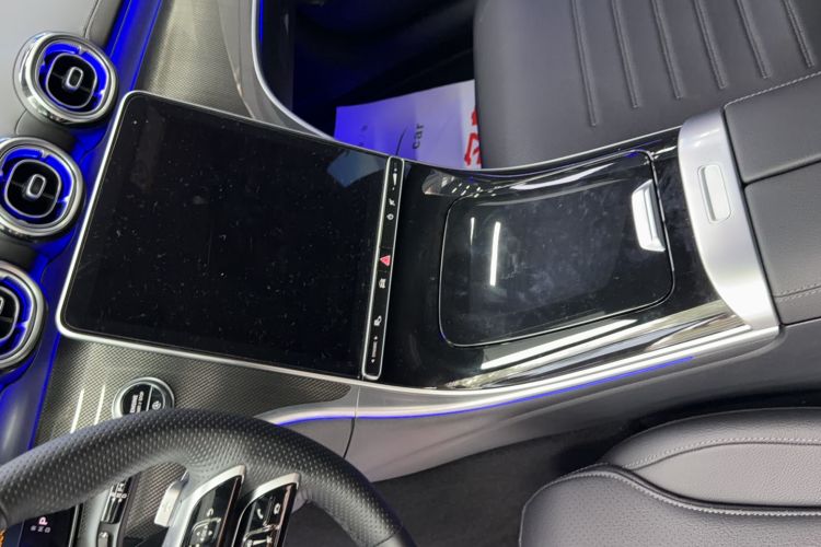Used Mercedes-Benz C-Class 2024 Facelifted C-Class 260 L Night Edition Sports Version Interior 4