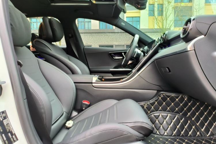 Used Mercedes-Benz C-Class 2024 C 200 L Sport Edition Interior 4