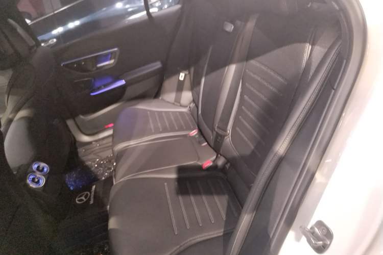 Used Mercedes-Benz C-Class 2024 C 260 L Sport Edition Interior 4