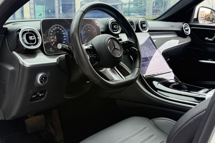 Used Mercedes-Benz C-Class 2024 Restyled C 260 L Sport Edition Interior 4