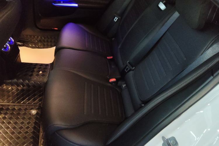 Used Mercedes-Benz C-Class 2024 Restyled C-Class 260 L Sport Edition Interior 4