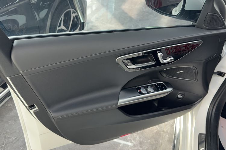 Used Mercedes-Benz C-Class 2024 Restyled C 260 L Sport Edition Interior 4