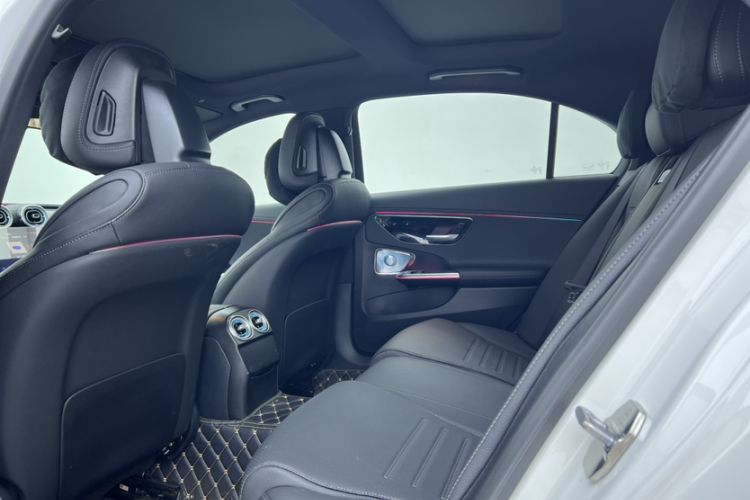 Used Mercedes-Benz C-Class 2024 Restyled C-Class 260 L Sport Edition Interior 5
