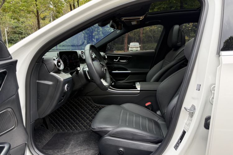 Used Mercedes-Benz C-Class 2024 Restyled C 260 L Sport Edition Interior 5