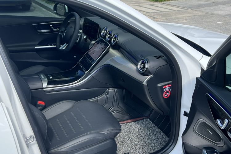 Used Mercedes-Benz C-Class 2024 Restyled C-Class 260 L Sport Edition Interior 5