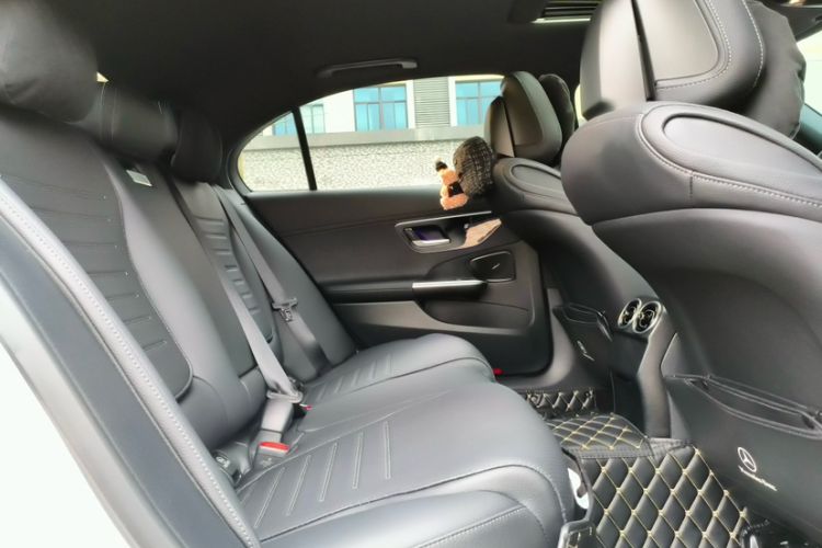 Used Mercedes-Benz C-Class 2024 C 200 L Sport Edition Interior 5