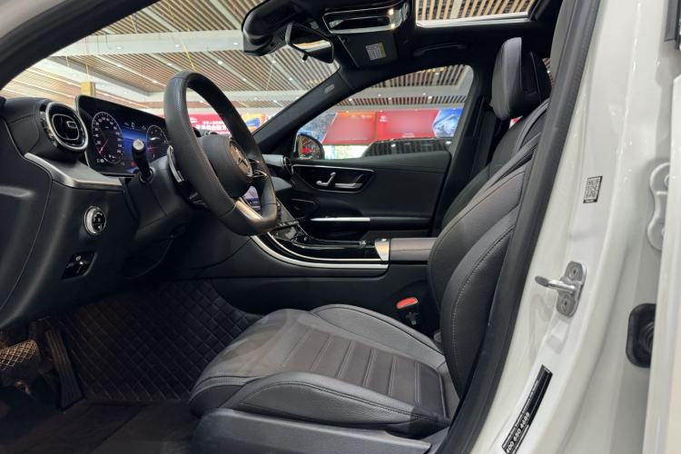 Used Mercedes-Benz C-Class 2024 C 200 L Sport Edition Interior 5
